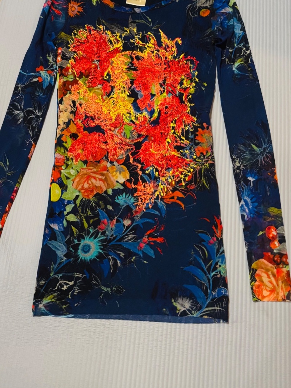 Fuzzi Mesh Top Royal Blue/Multi Embroidered Xsmall - Picture 7 of 7